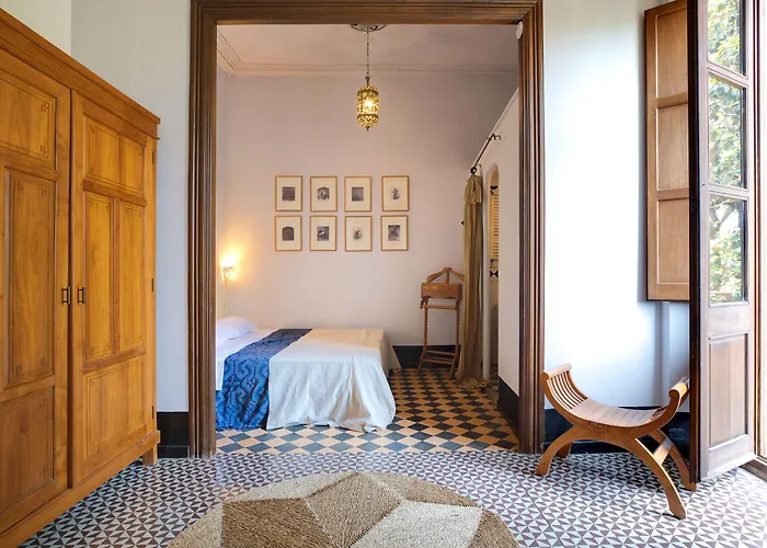 Tallada Hotell 2*