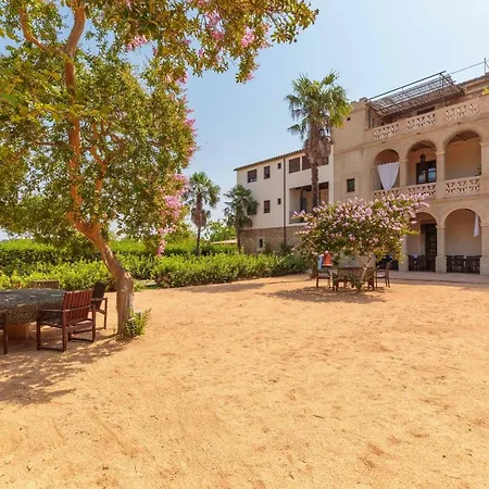 Tallada Hotel